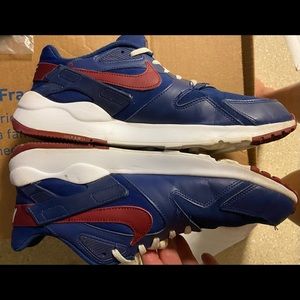 MENS Nike shoes. NICE!!!  Size 13